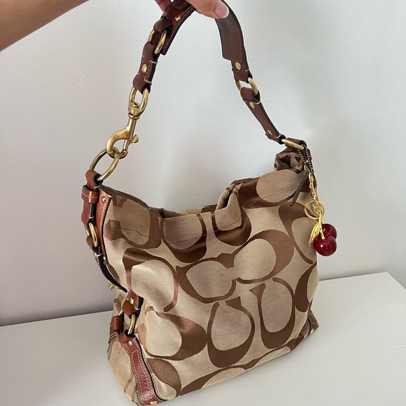 Coach Bag - Picture 1 of 13